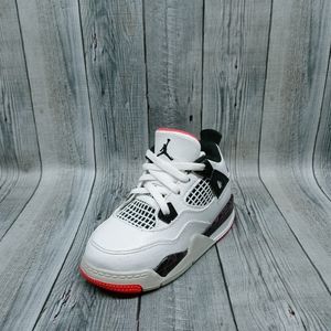 JORDAN RETRO 4